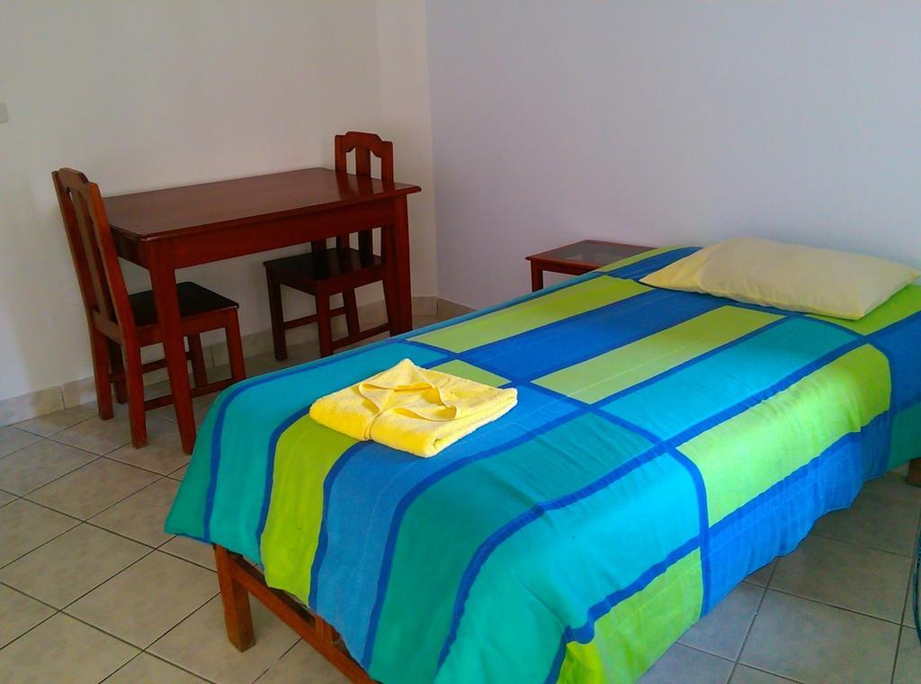 Hostal Naylamp Huanchaco Chambre photo